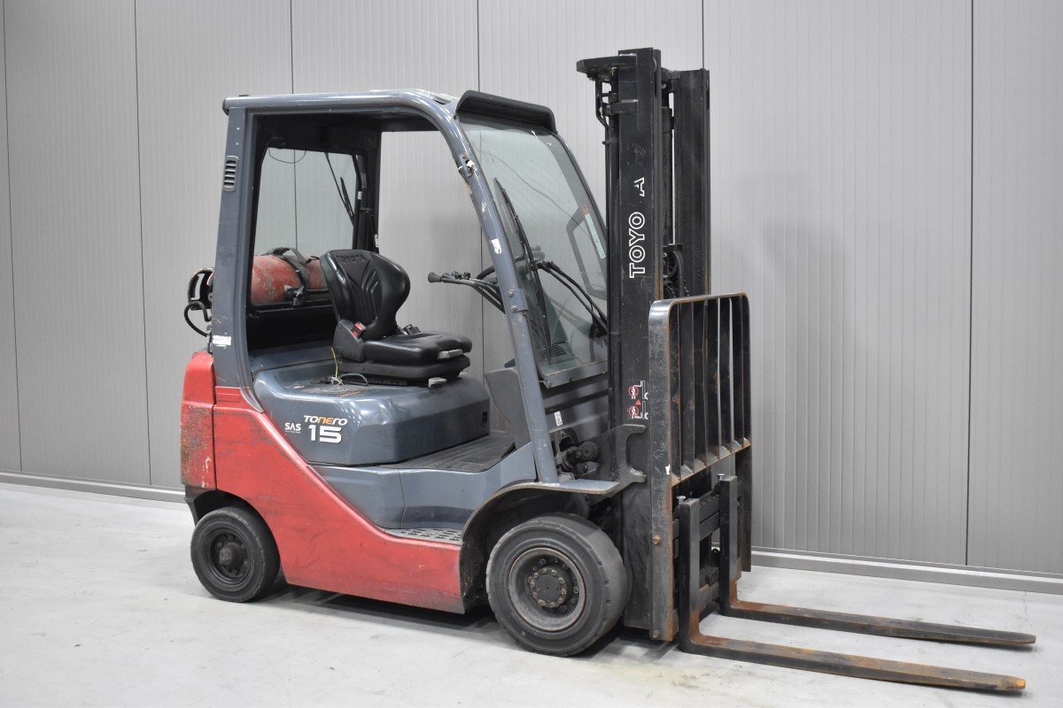 Gabelstapler Gebraucht kaufen – Toyota 02-8FGF15 mit Gas in Österreich