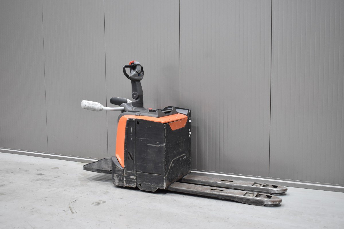 Gabelstapler Gebraucht kaufen – Toyota LPE 200 mit Elektro in Österreich