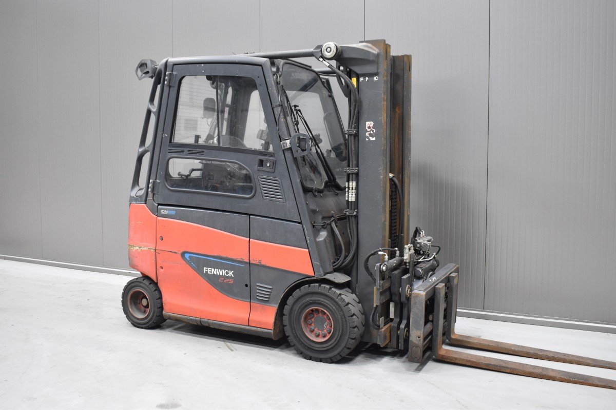 Gabelstapler Gebraucht kaufen – Linde E 25 H - 600 - 01 mit Elektro in Österreich