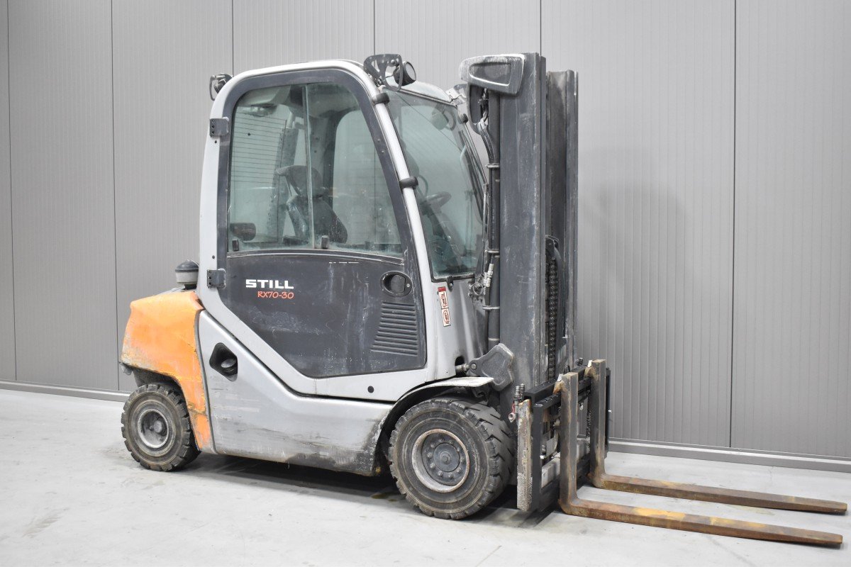 Gabelstapler Gebraucht kaufen – Still RX 70-30 mit Diesel in Österreich