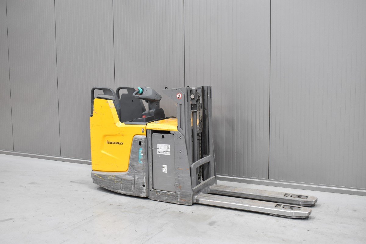 Gabelstapler Gebraucht kaufen – Jungheinrich ERD 220 mit Elektro in Österreich