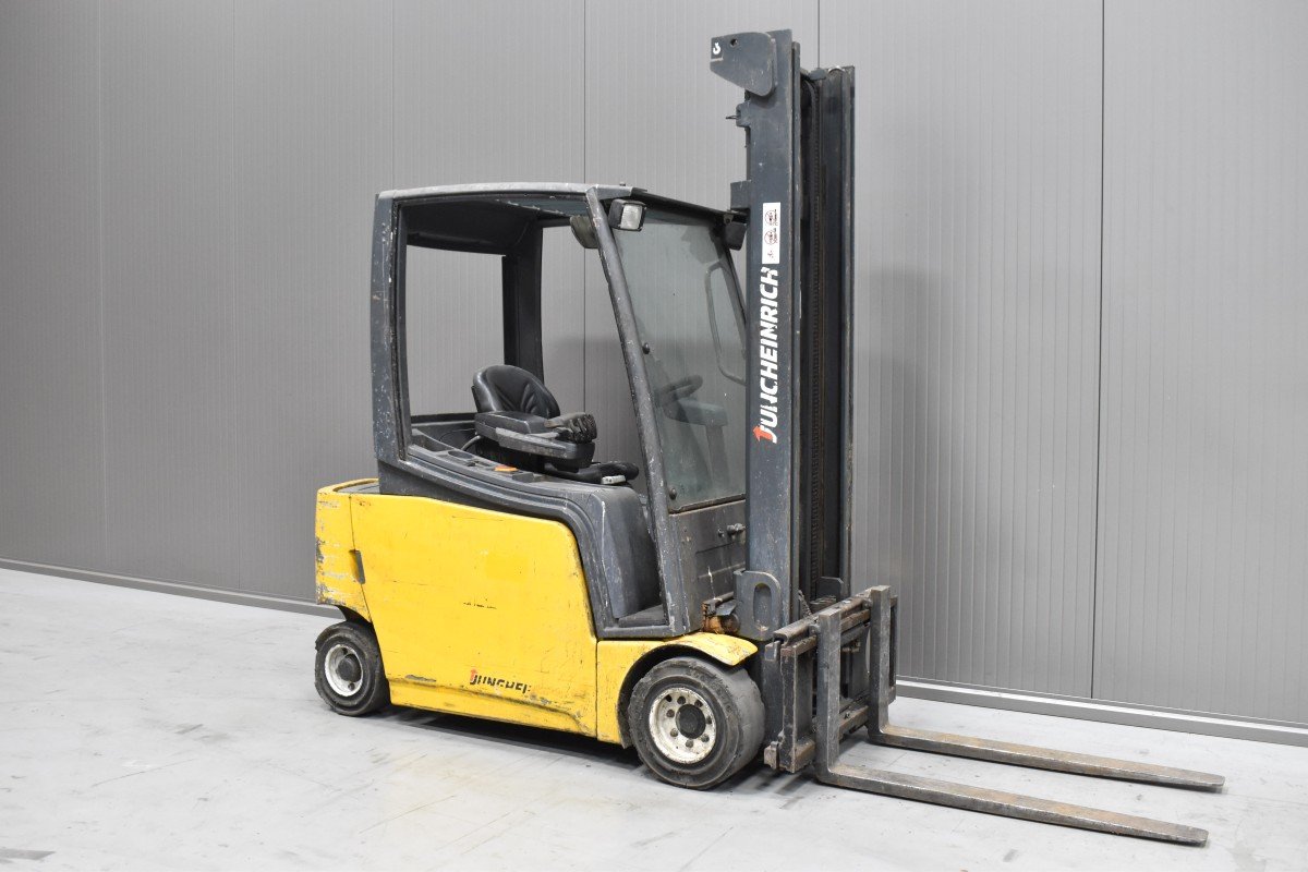 Jungheinrich EFG 320 Gebrauchtstapler Kaufen