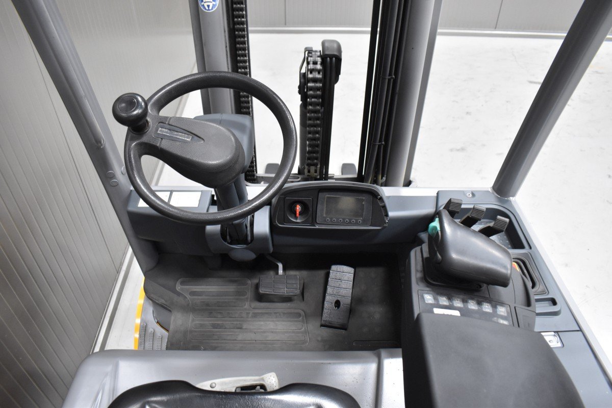 Jungheinrich EFG 425 k – Bild 6