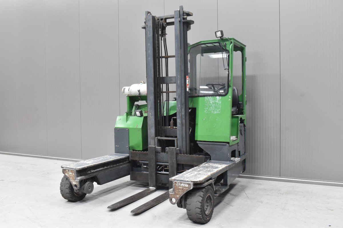 Gabelstapler Gebraucht kaufen – Combilift 4000 mit Gas in Österreich