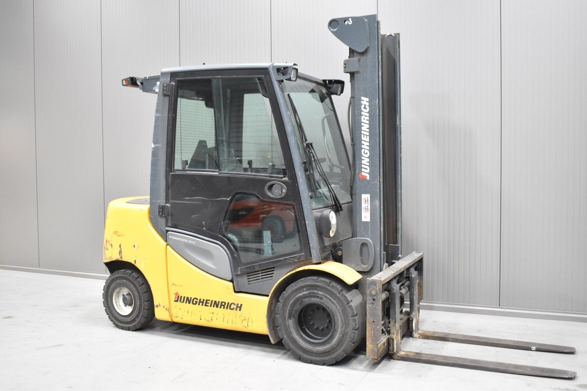 Gabelstapler Gebraucht kaufen – Jungheinrich DFG 430 s mit Diesel in Österreich