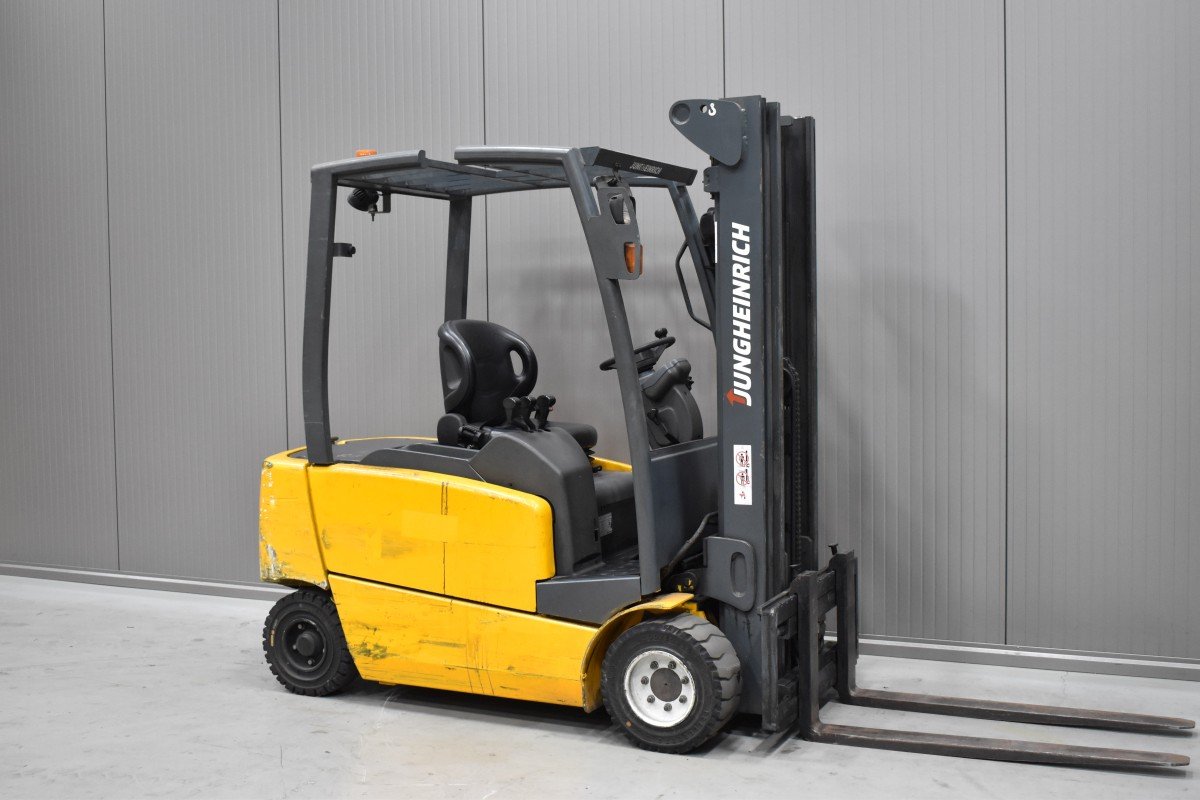 Gabelstapler Gebraucht kaufen – Jungheinrich EFG 320 N mit Elektro in Österreich