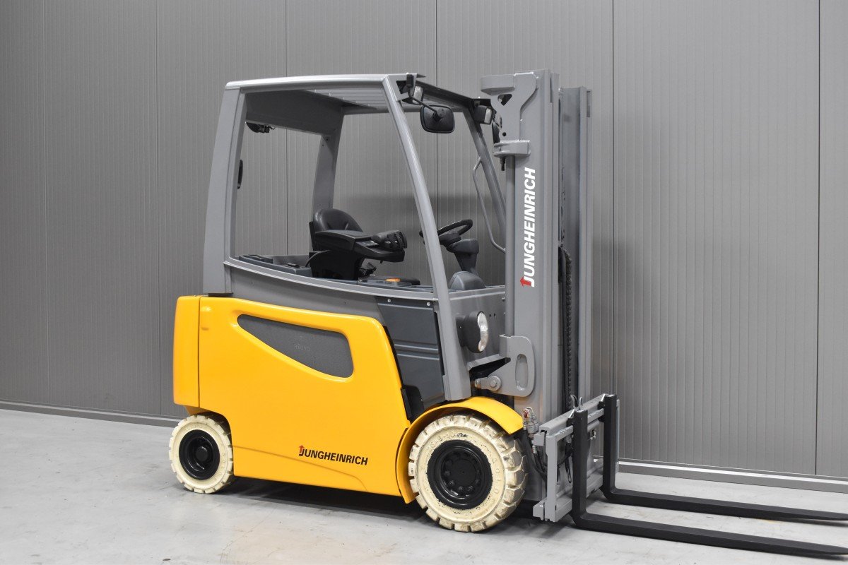 Gabelstapler Gebraucht kaufen – Jungheinrich EFG 425 k mit Elektro in Österreich