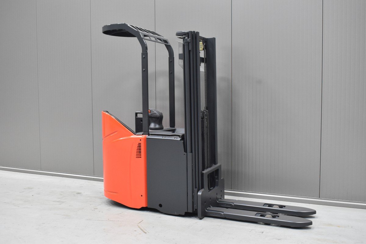 Gabelstapler Gebraucht kaufen – Linde L 14 SP mit Elektro in Österreich