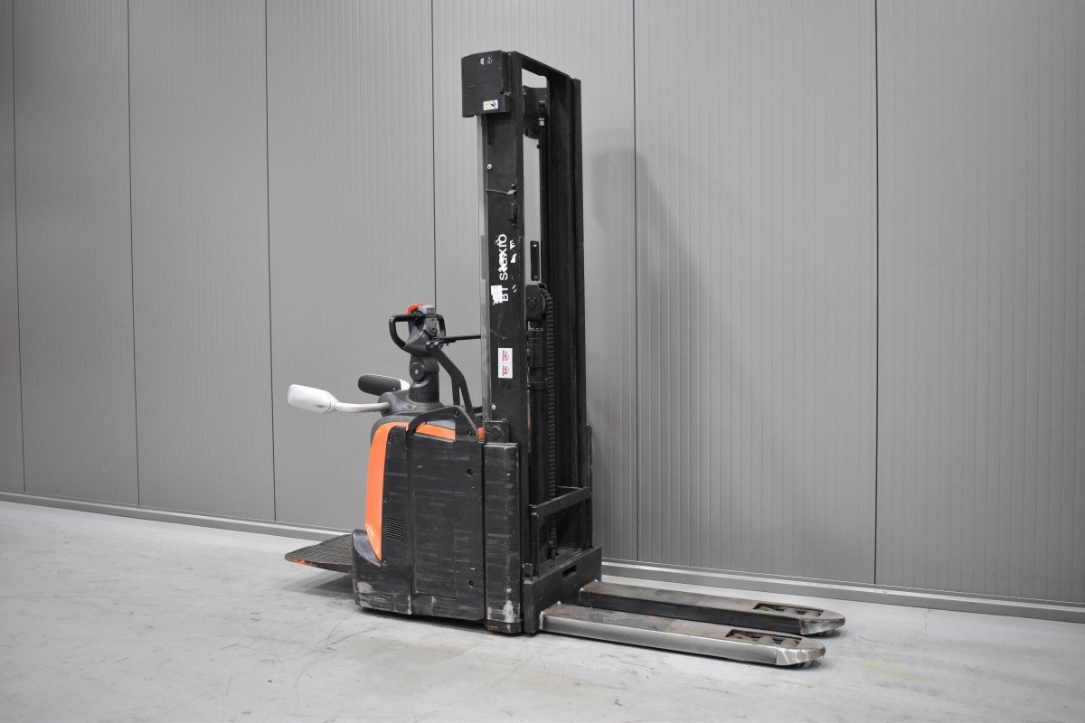 Gabelstapler Gebraucht kaufen – Toyota SPE 140L mit Elektro in Österreich