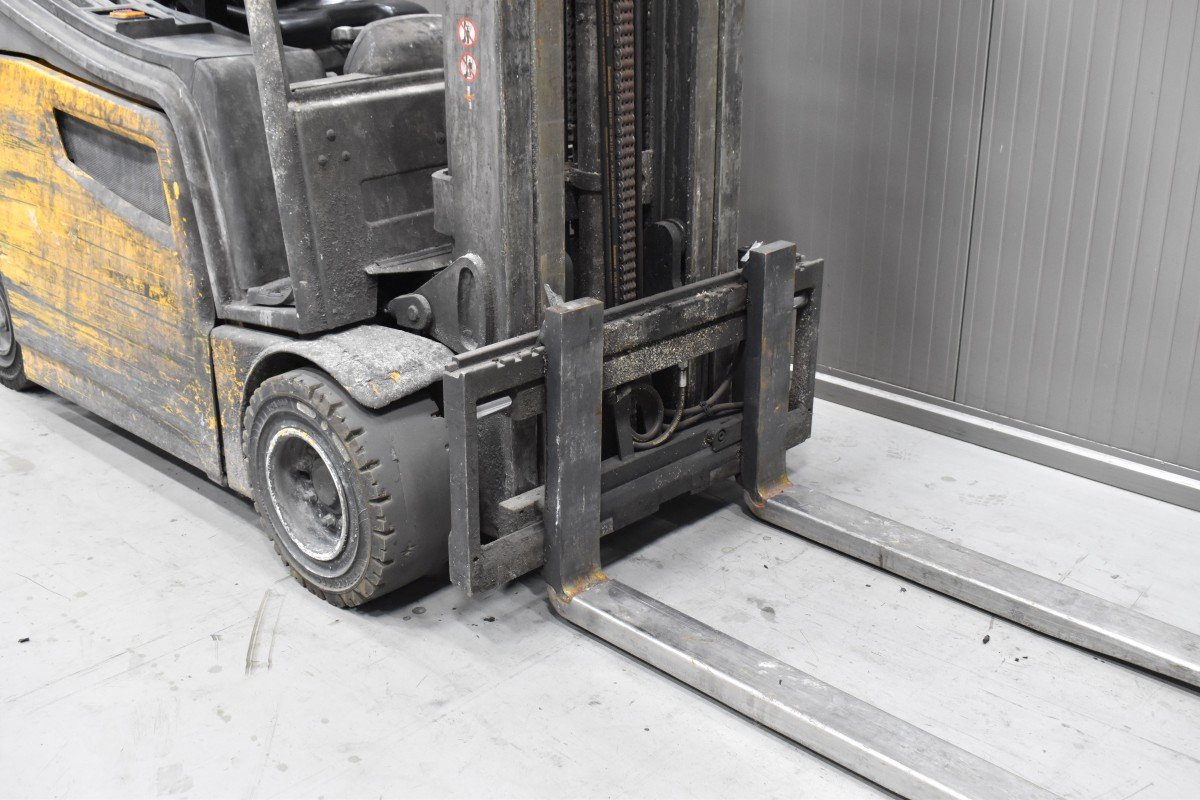 Jungheinrich EFG 320 – Bild 5