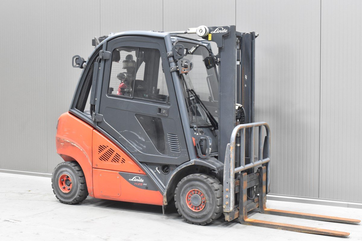 Gabelstapler Gebraucht kaufen – Linde H 25 D - 02 mit Diesel in Österreich