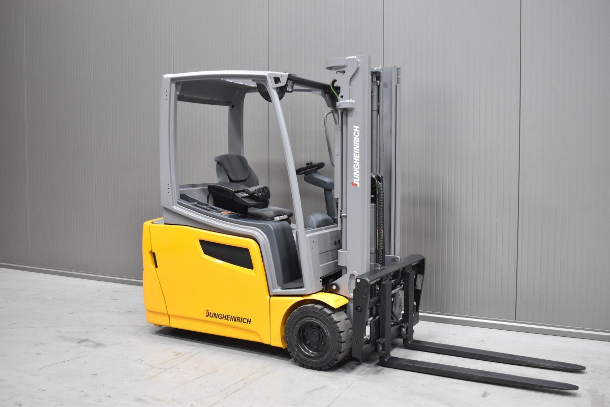 Gabelstapler Gebraucht kaufen – Jungheinrich EFG 220 mit Elektro in Österreich