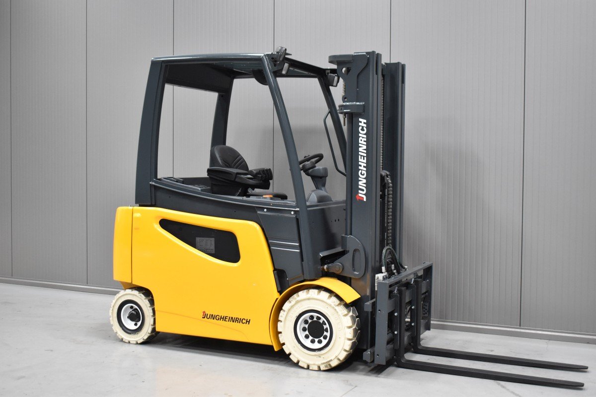 Gabelstapler Gebraucht kaufen – Caterpillar 2EPC5000 mit Elektro in Österreich