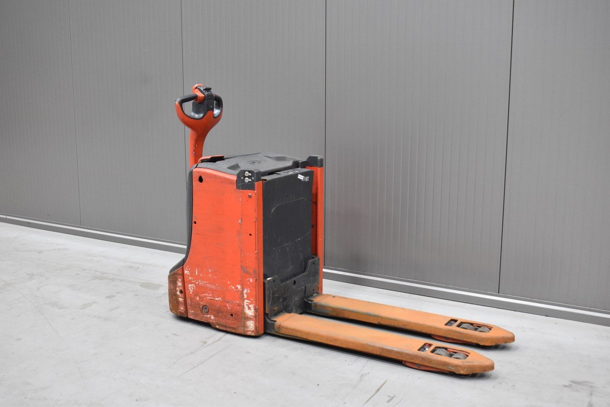 Gabelstapler Gebraucht kaufen – Linde T 16 L mit Elektro in Österreich