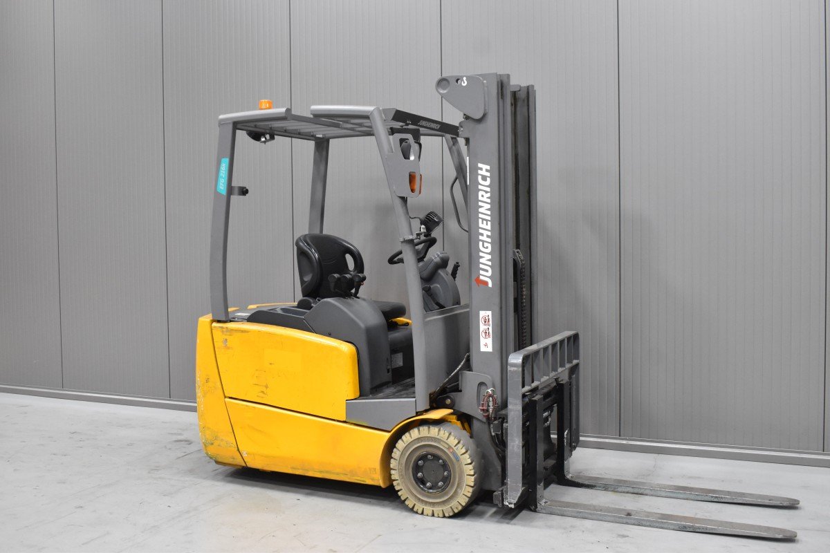 Gabelstapler Gebraucht kaufen – Jungheinrich EFG 216 kn mit Elektro in Österreich