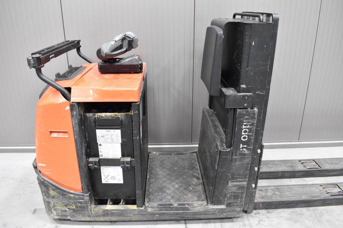 Toyota OSE 200 X – Bild 4