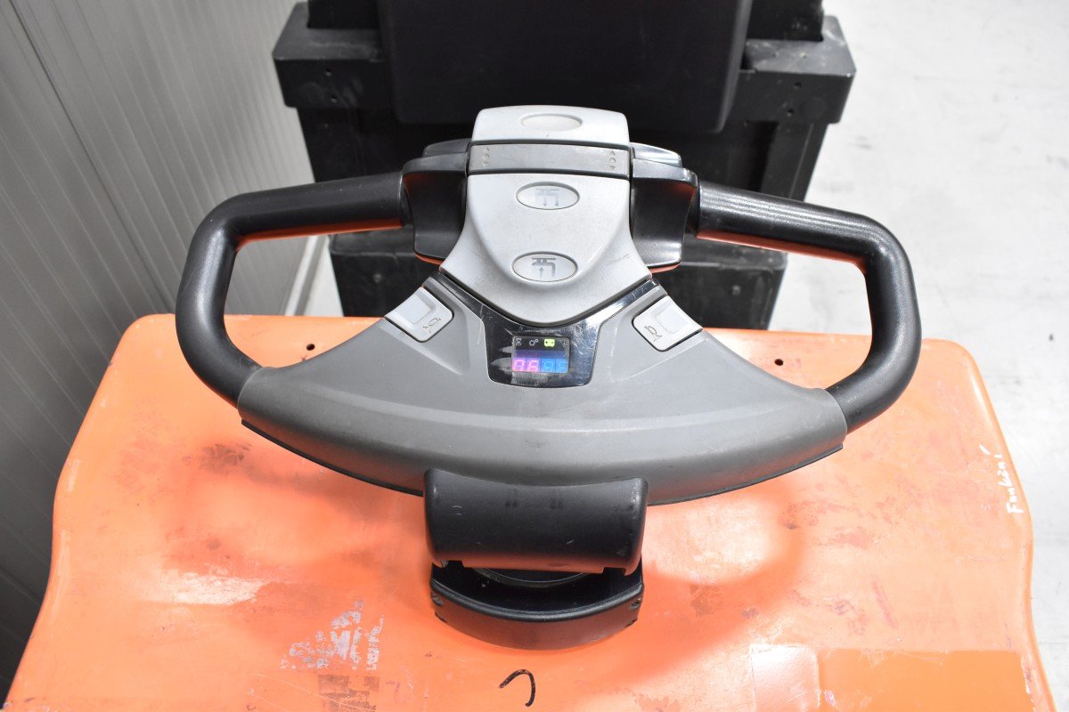 Toyota OSE 200 X – Bild 6