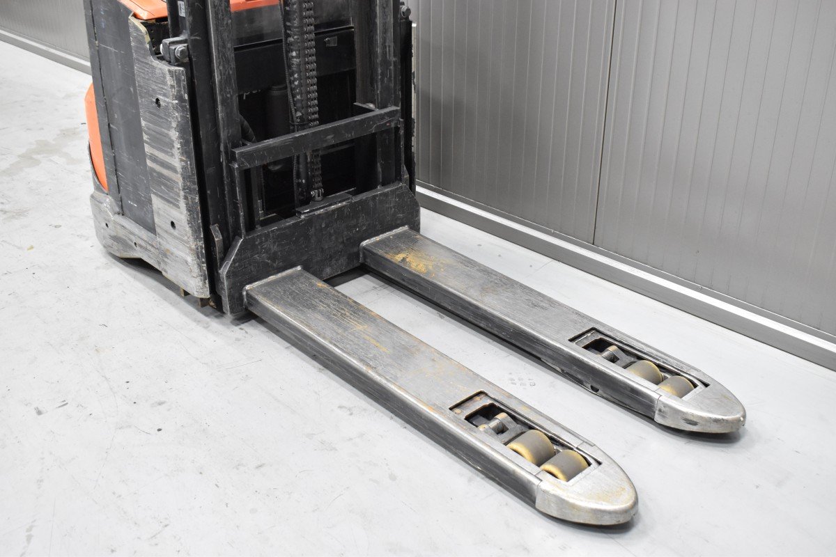 Toyota SWE 200D – Bild 4