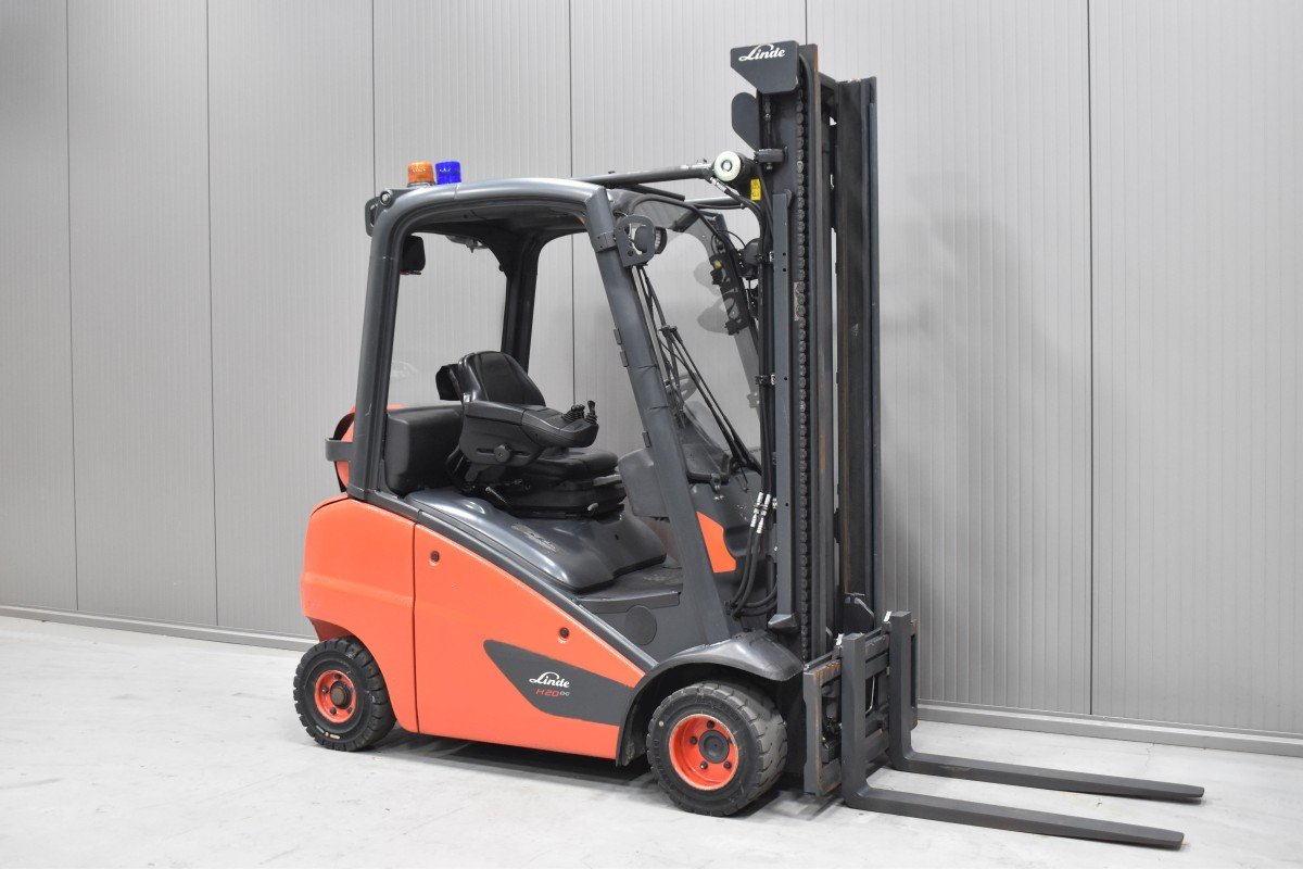 Gabelstapler Gebraucht kaufen – Linde H 20 T - 01 mit Gas in Österreich
