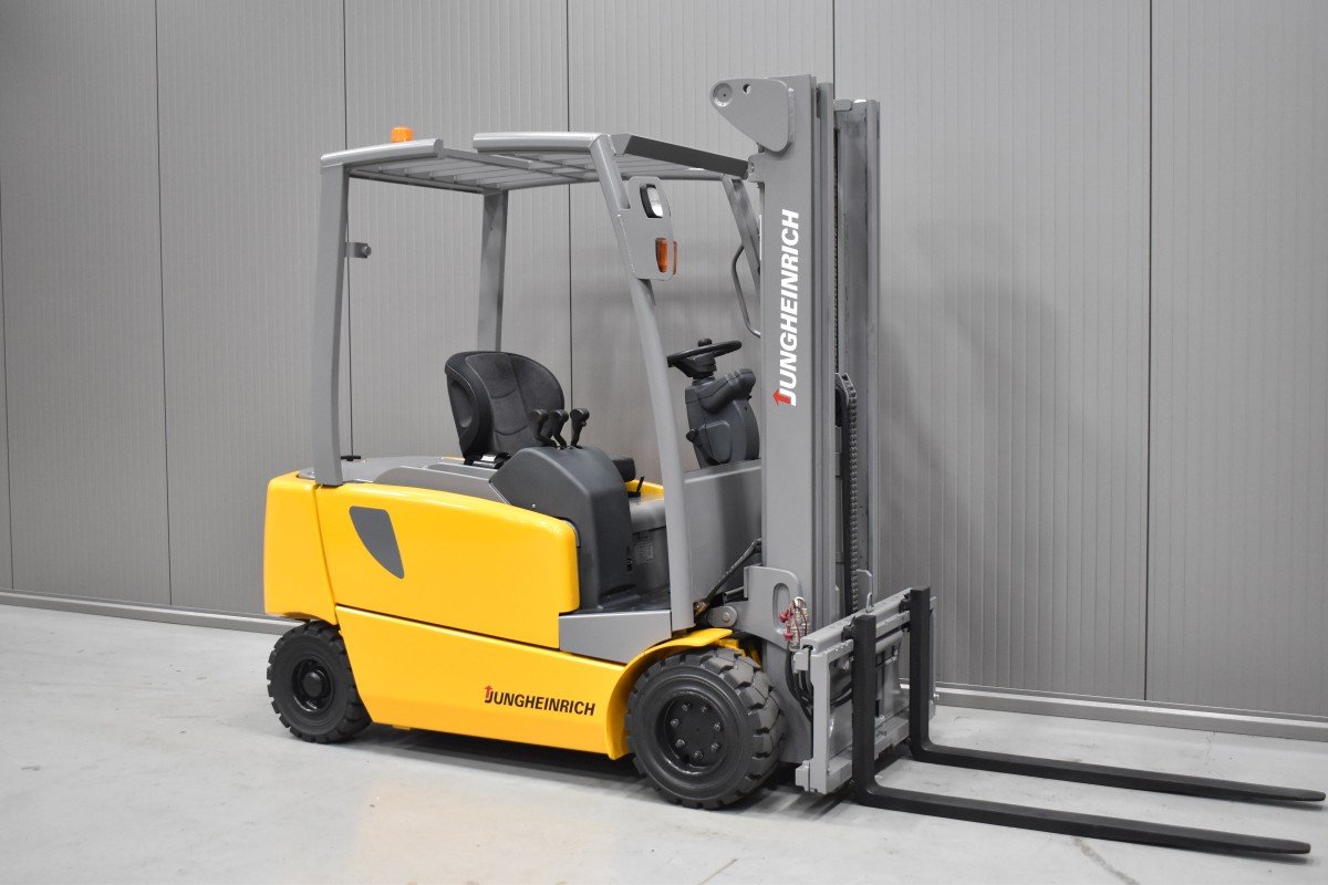 Gabelstapler Gebraucht kaufen – Jungheinrich EFG 320 N mit Elektro in Österreich