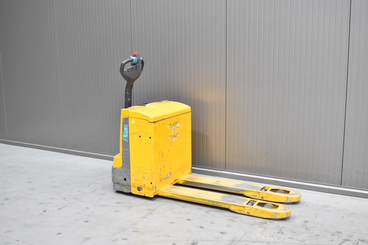 Gabelstapler Gebraucht kaufen – Jungheinrich EJE 116 mit Elektro in Österreich