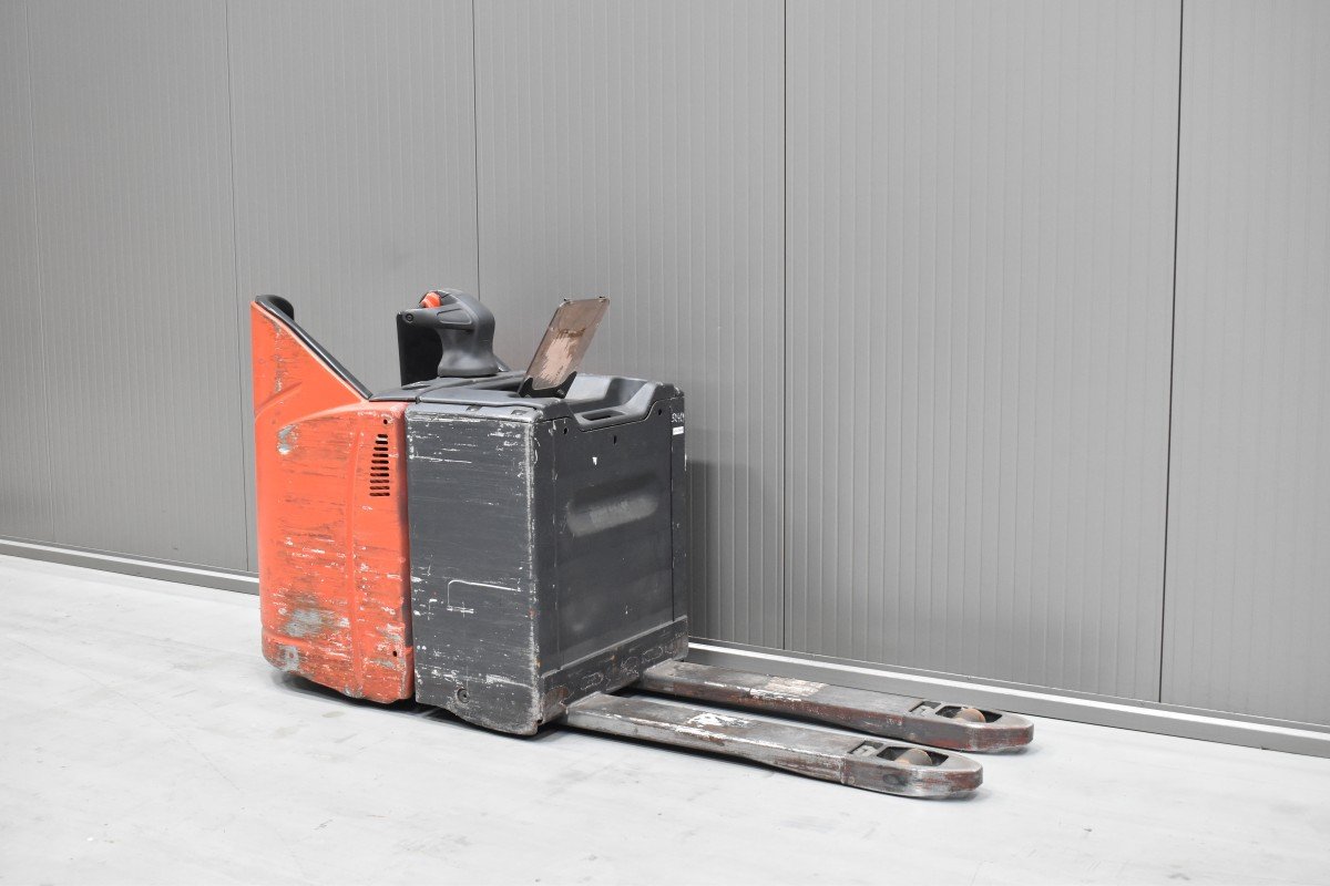 Gabelstapler Gebraucht kaufen – Linde T 24 SP mit Elektro in Österreich