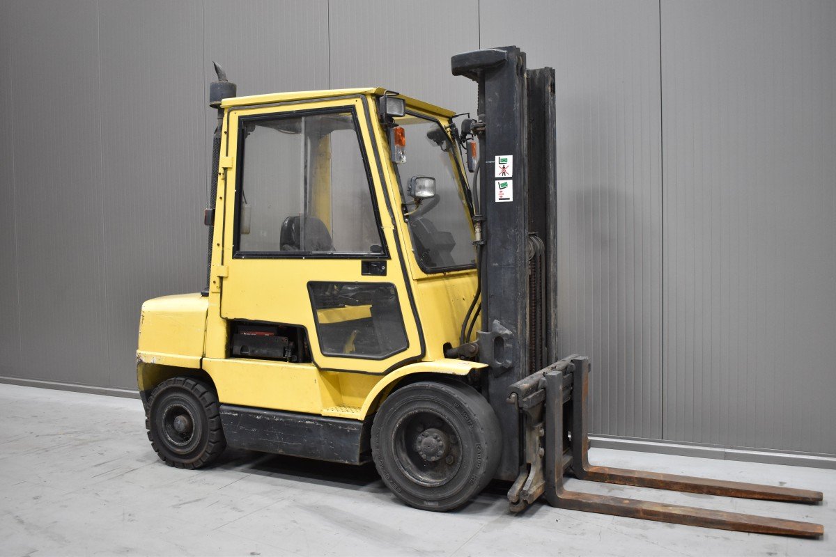 Gabelstapler Gebraucht kaufen – Hyster H 3.00 XM mit Diesel in Österreich