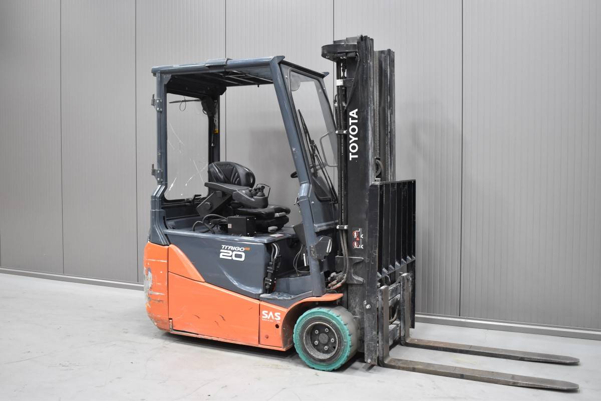 Gabelstapler Gebraucht kaufen – Toyota 8FBE20T mit Elektro in Deutschland