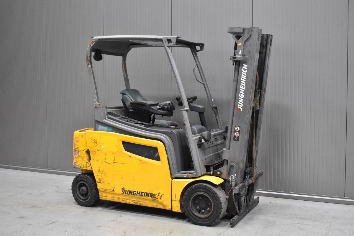 Gabelstapler Gebraucht kaufen – Jungheinrich EFG 320 mit Elektro in Österreich