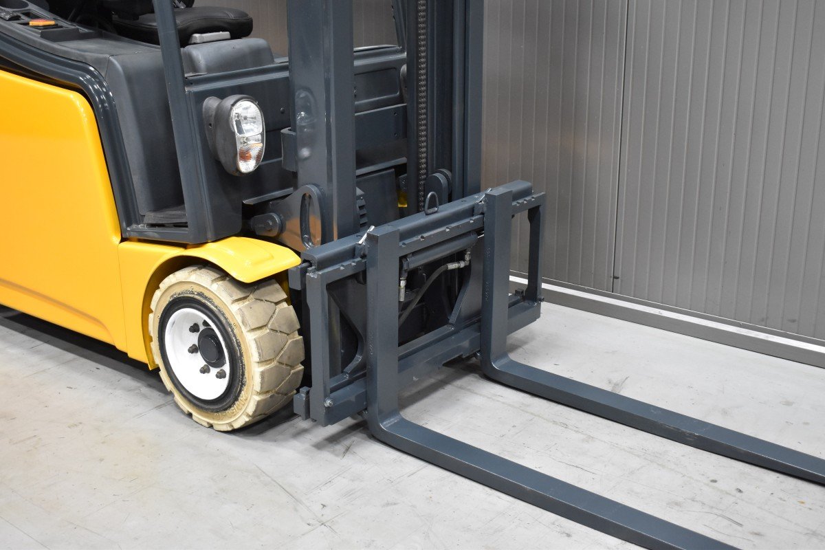 Jungheinrich EFG 320 – Bild 5