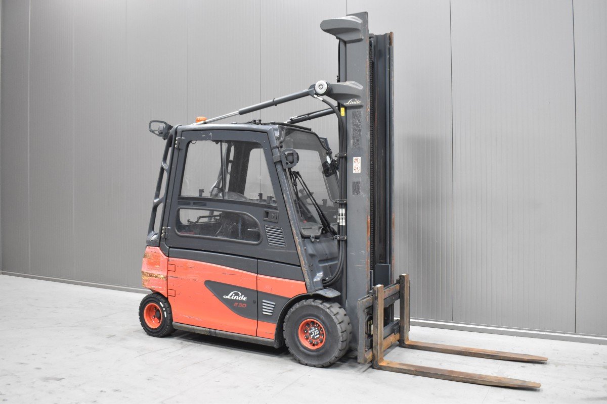 Gabelstapler Gebraucht kaufen – Linde E 30 L - 01 mit Elektro in Österreich