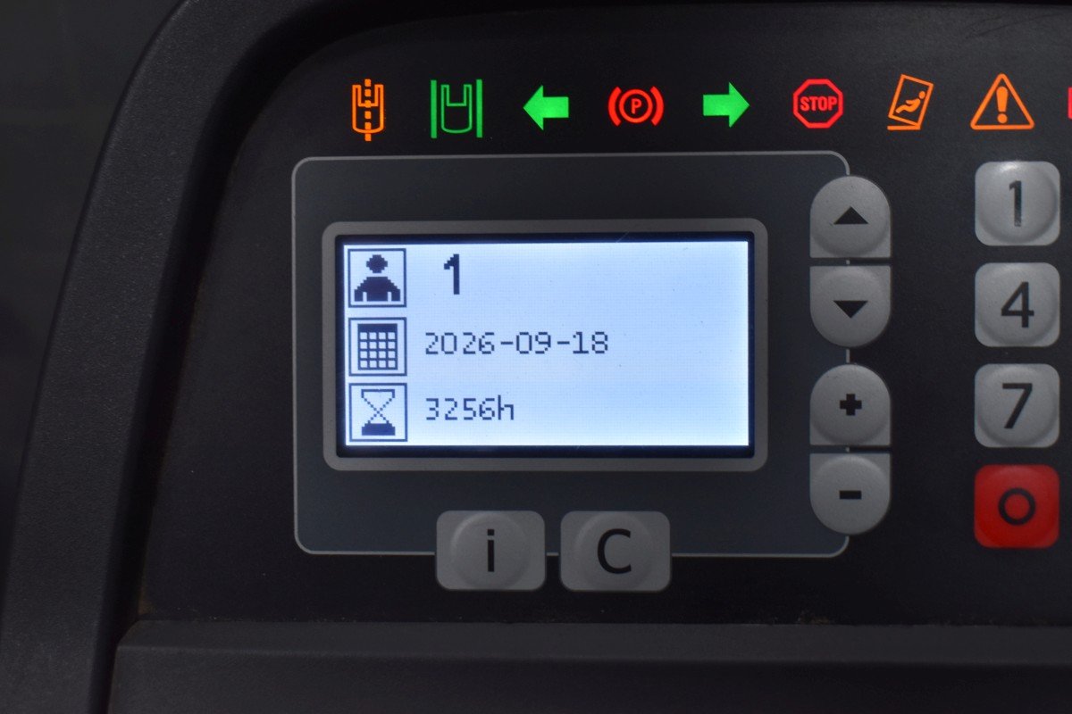 Toyota RRE 140 H – Bild 8