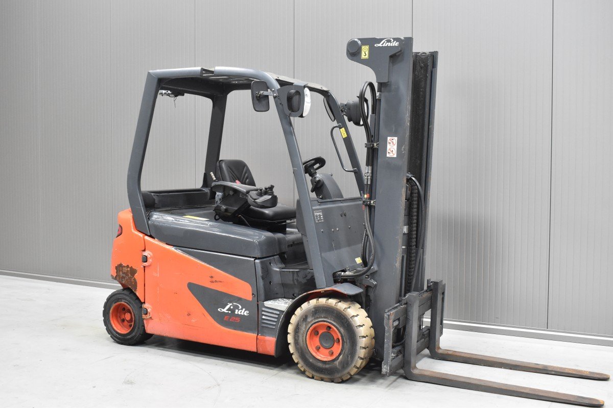 Gabelstapler Gebraucht kaufen – Linde E 25 S mit Elektro in Österreich
