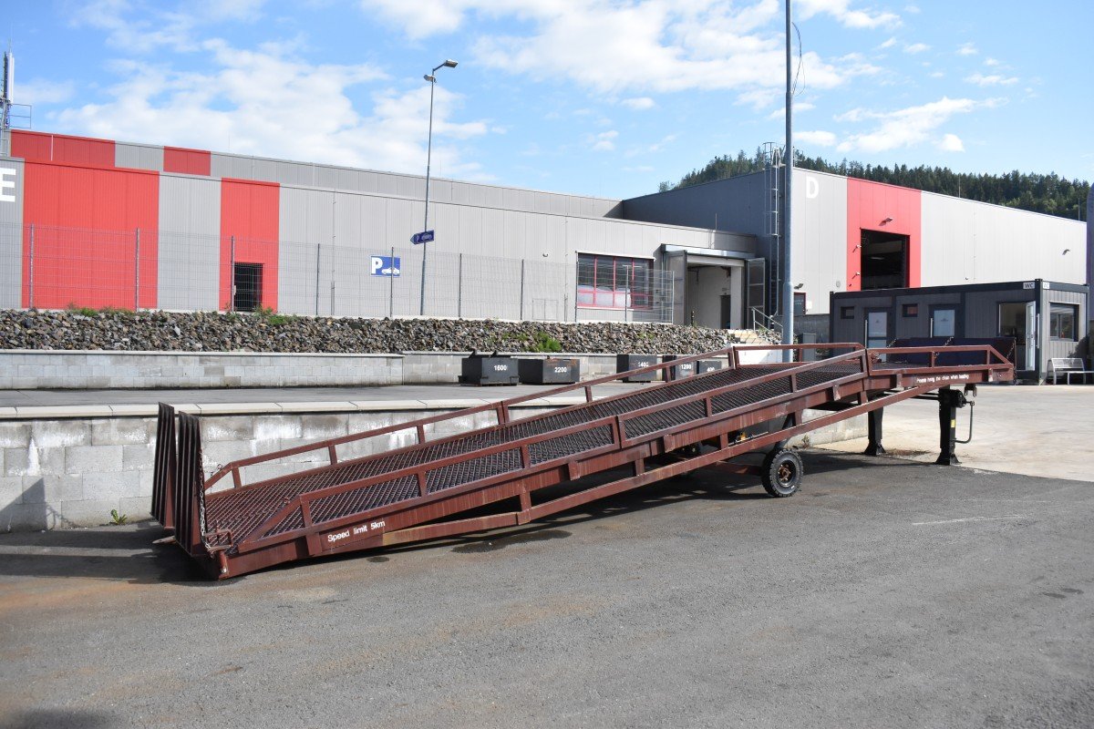 Gabelstapler Gebraucht kaufen – CONTAINERRAMPS LR 12T in Österreich