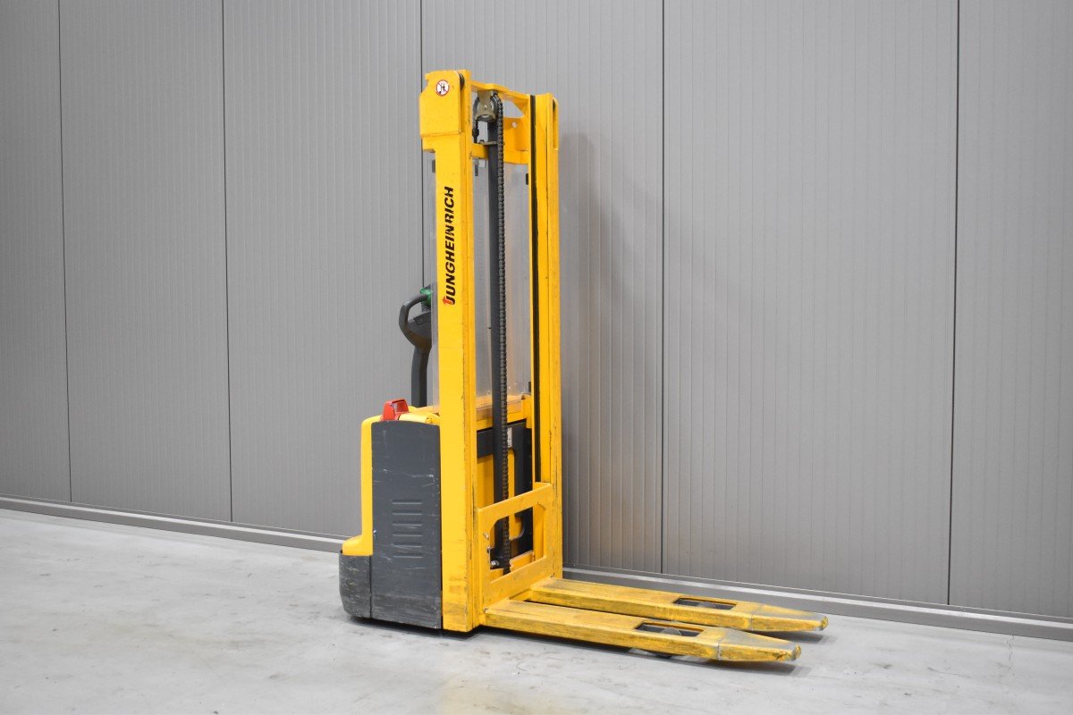 Gabelstapler Gebraucht kaufen – Jungheinrich EJC 110 mit Elektro in Österreich