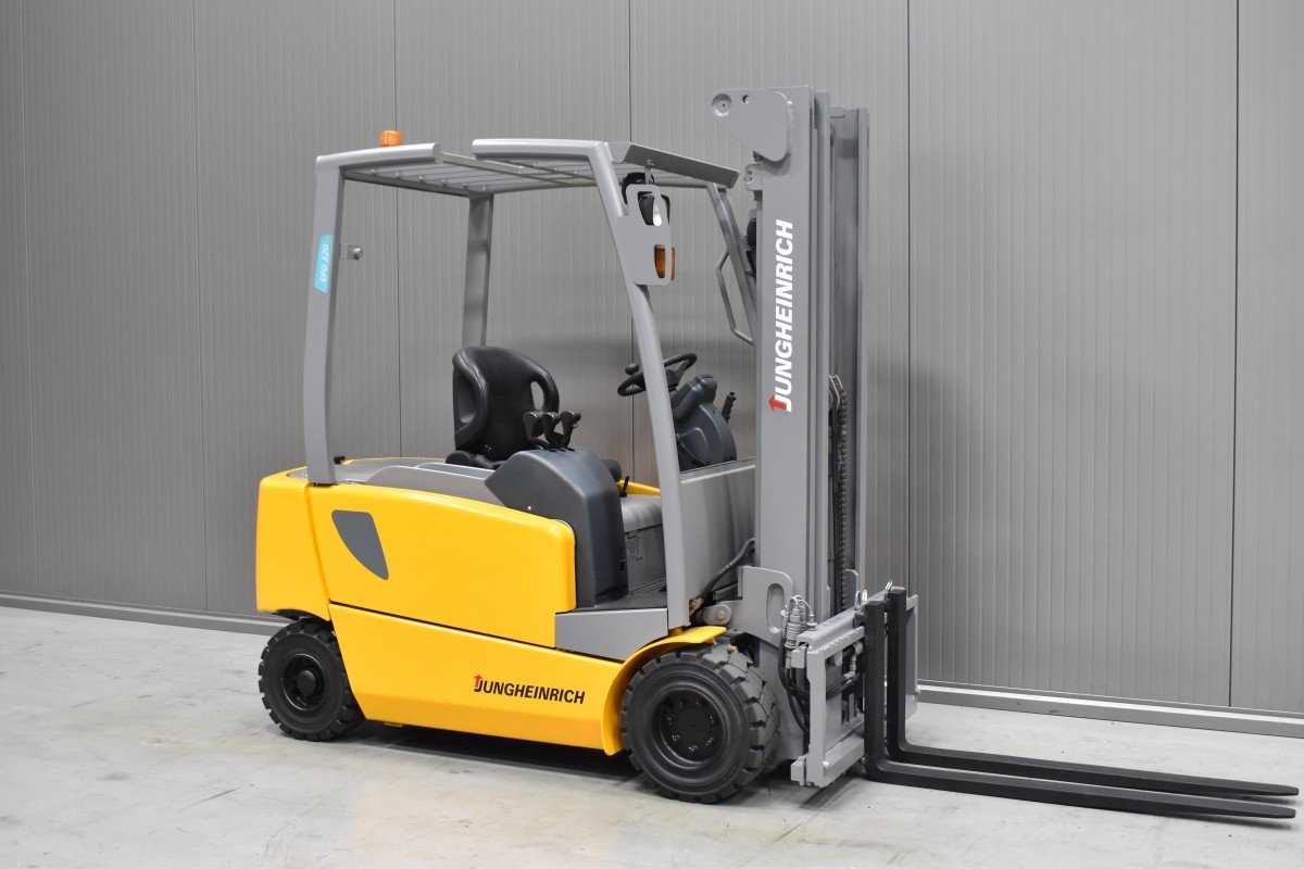 Gabelstapler Gebraucht kaufen – Jungheinrich EFG 320 N mit Elektro in Österreich