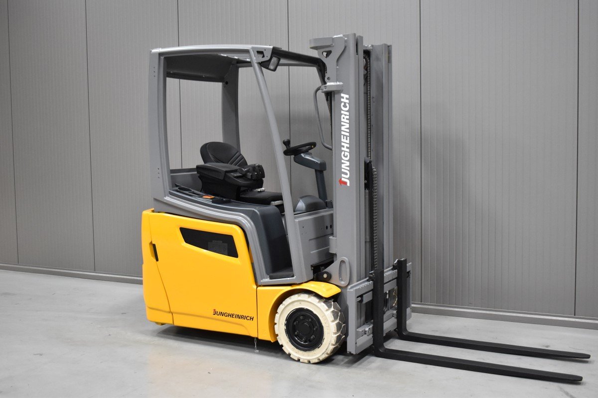 Gabelstapler Gebraucht kaufen – Jungheinrich EFG 215 mit Elektro in Österreich