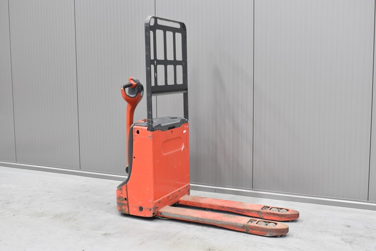 Gabelstapler Gebraucht kaufen – Linde T 16 mit Elektro in Österreich