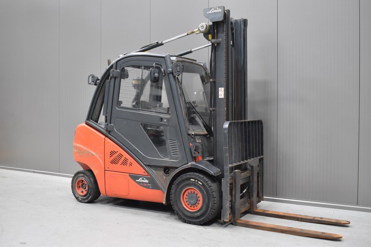 Gabelstapler Gebraucht kaufen – Linde H30D-02 mit Diesel in Österreich