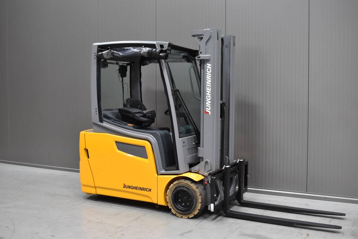 Gabelstapler Gebraucht kaufen – Jungheinrich EFG 220 mit Elektro in Deutschland