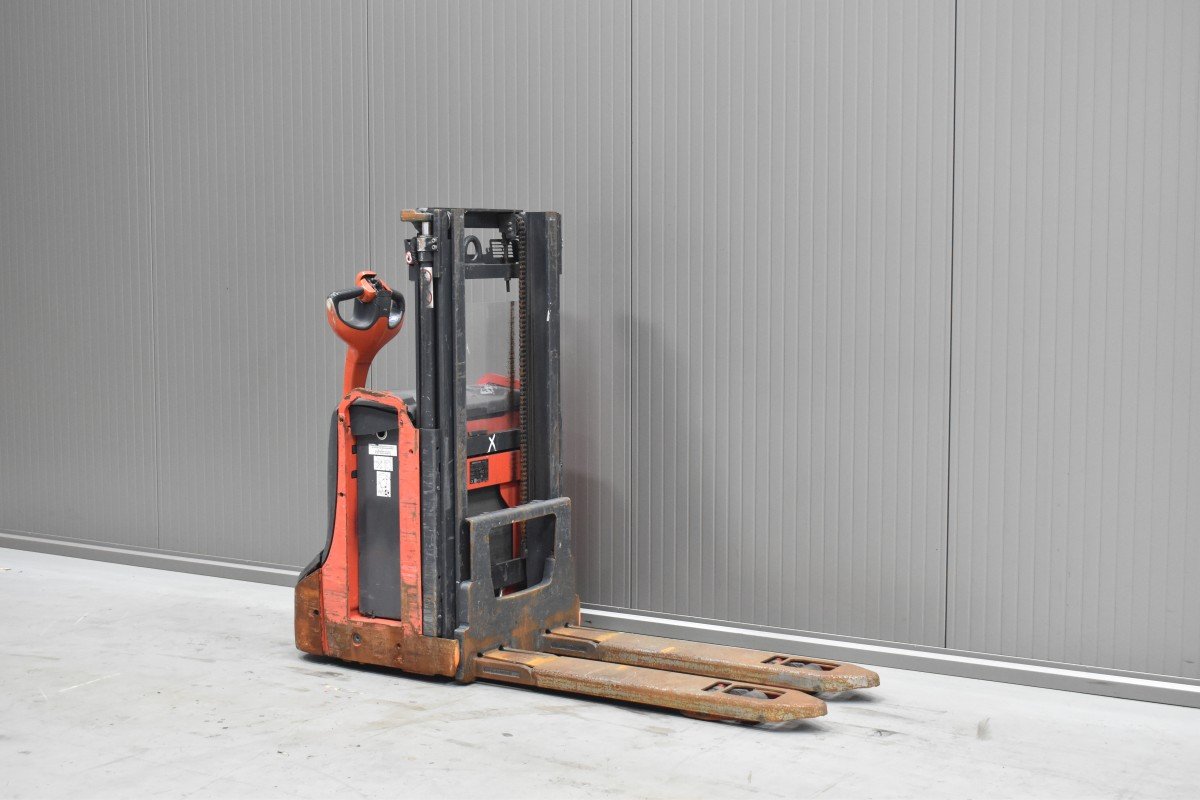 Gabelstapler Gebraucht kaufen – Linde D 08 mit Elektro in Österreich