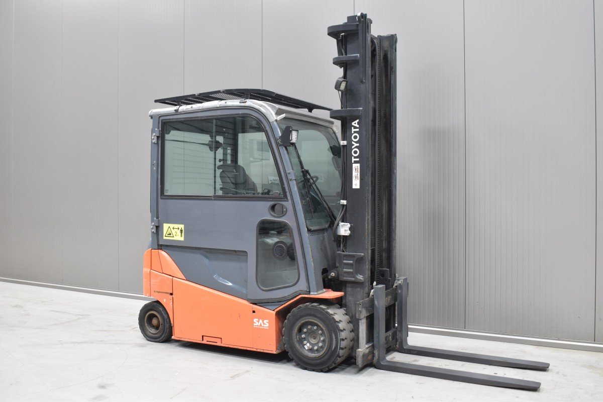 Gabelstapler Gebraucht kaufen – Toyota 8FBMT30 mit Elektro in Österreich
