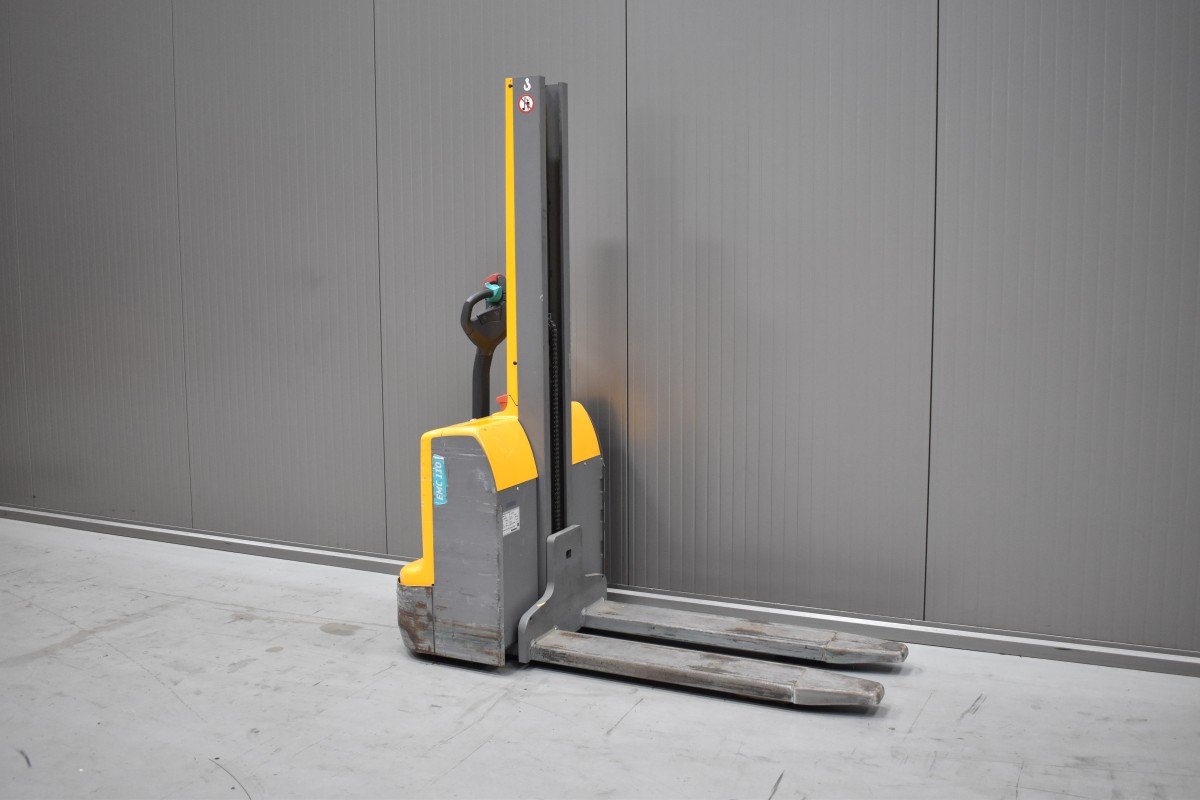 Gabelstapler Gebraucht kaufen – Jungheinrich EMC 110 mit Elektro in Österreich