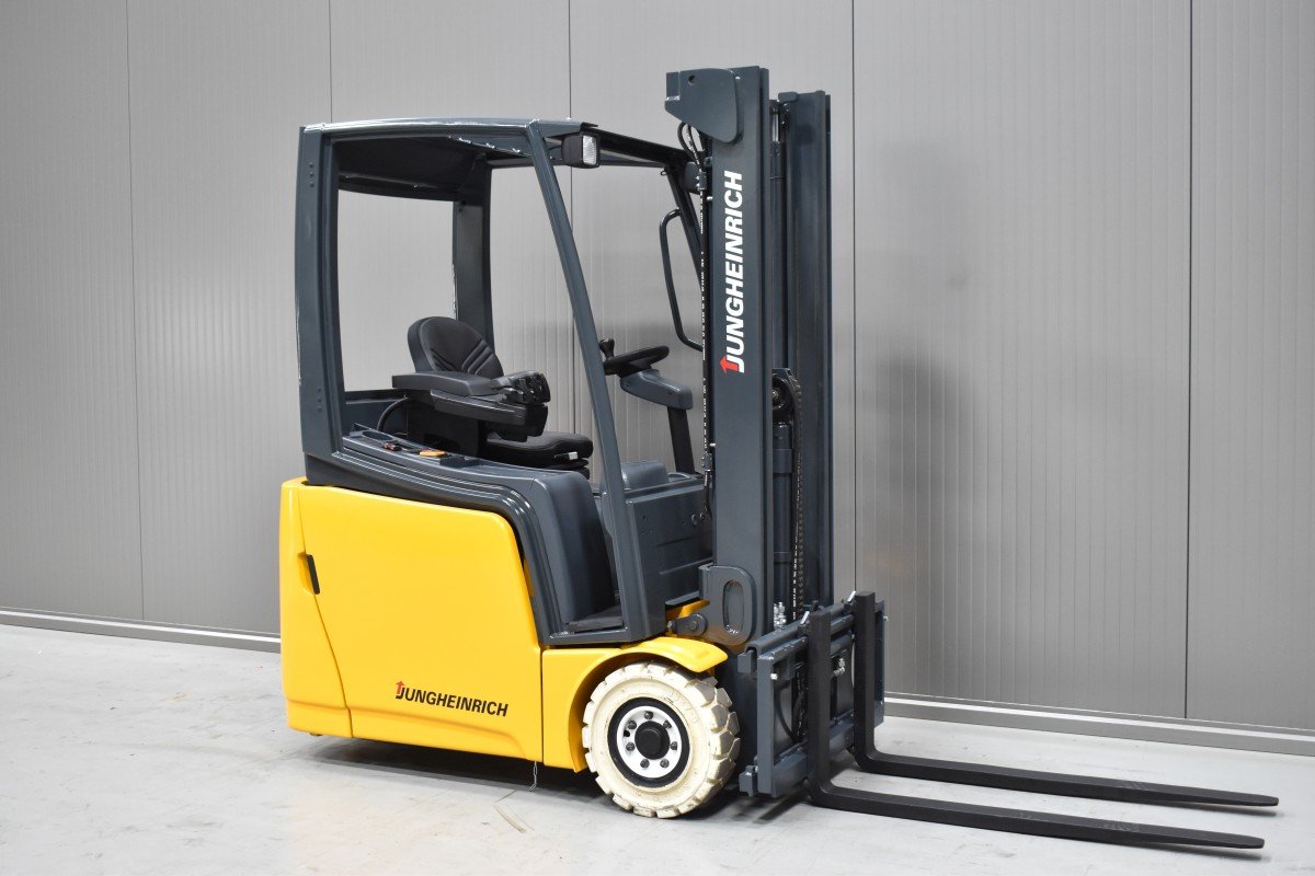 Gabelstapler Gebraucht kaufen – Jungheinrich EFG 213 mit Elektro in Österreich