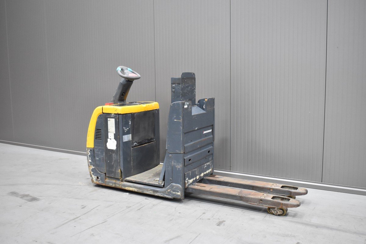 Jungheinrich ECE 220 HP Gebrauchtstapler Kaufen