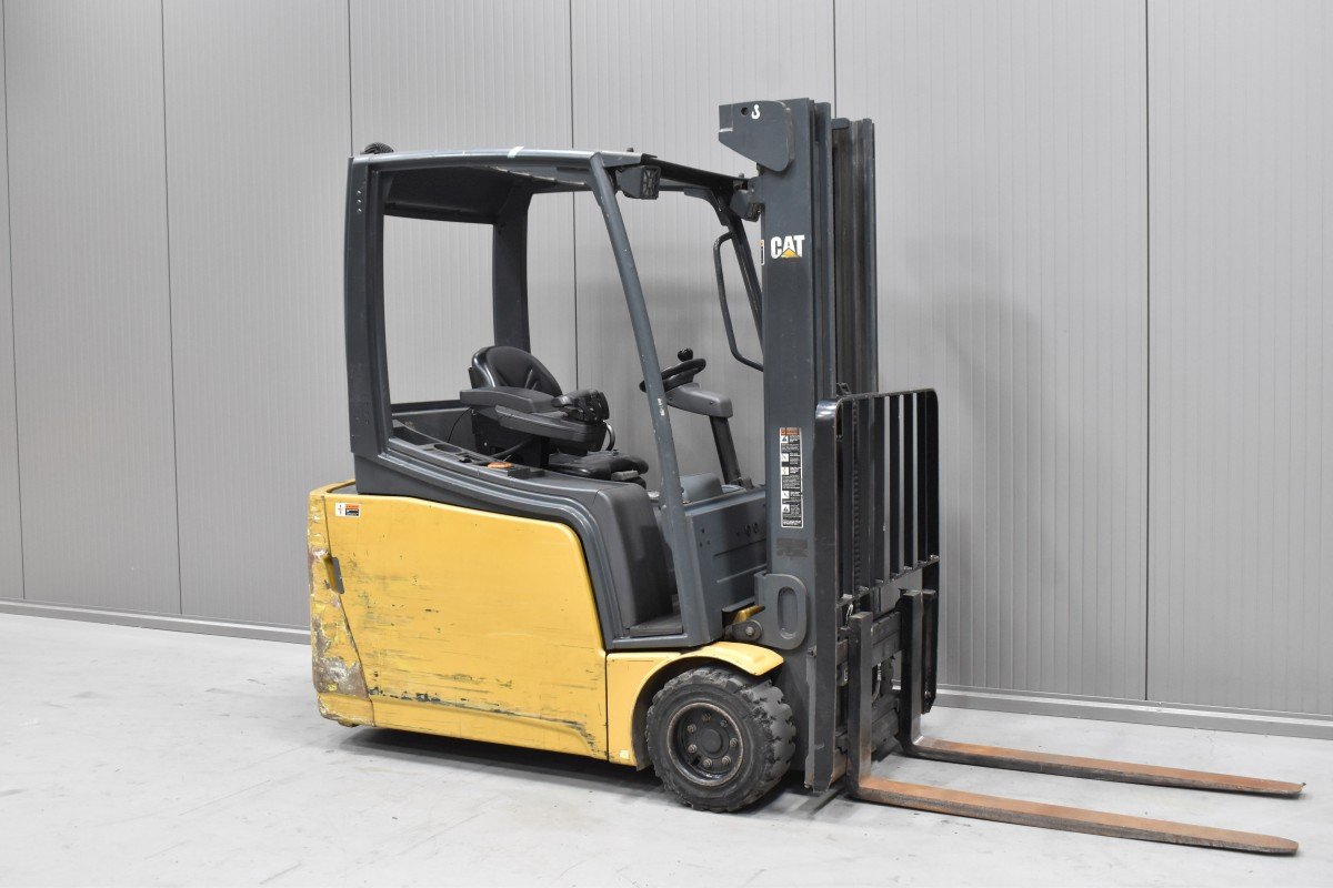 Caterpillar 2ET4000 Gebrauchtstapler Kaufen