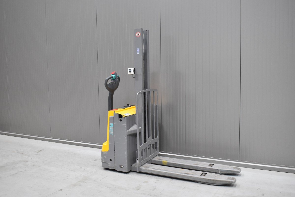 Gabelstapler Gebraucht kaufen – Jungheinrich EMD 118 mit Elektro in Österreich
