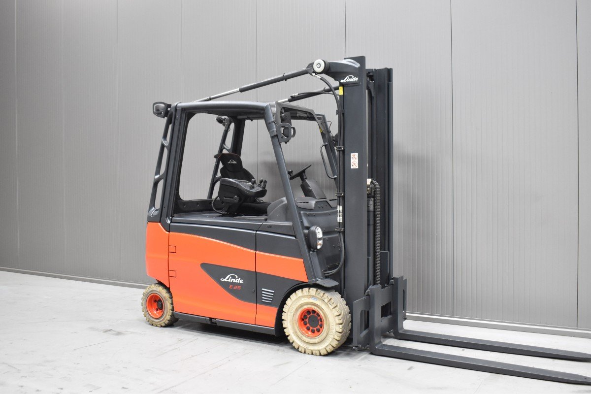 Gabelstapler Gebraucht kaufen – Linde E 25 HL - 600 - 01 mit Elektro in Österreich