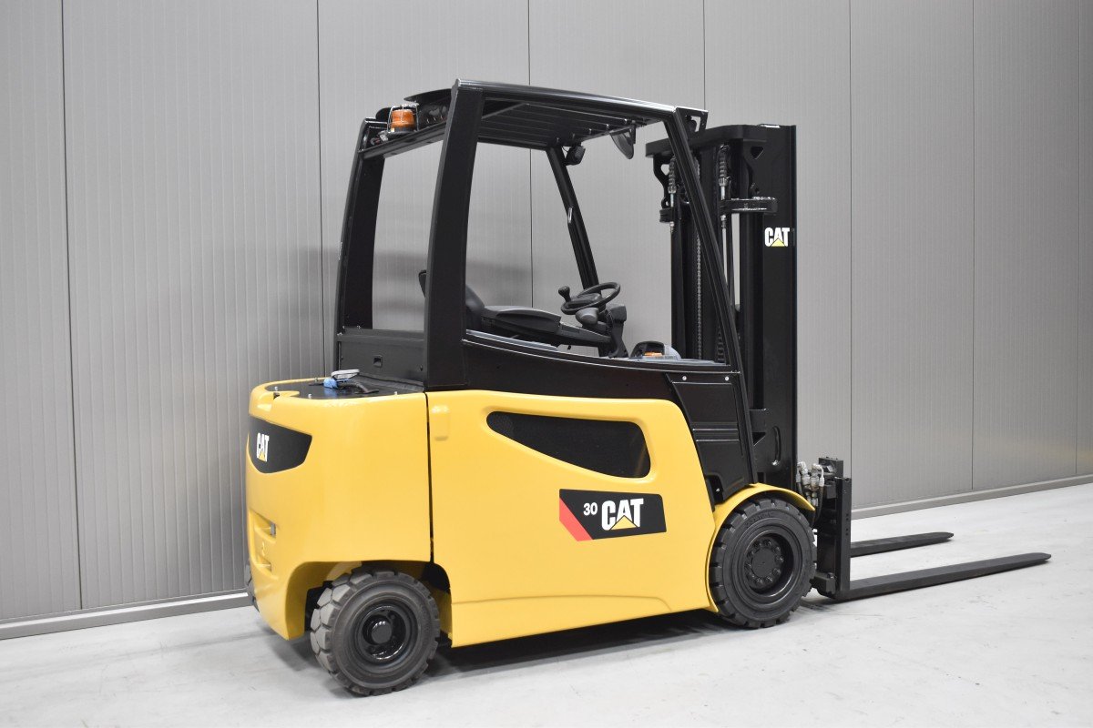 Caterpillar 2EP6000 – Bild 3