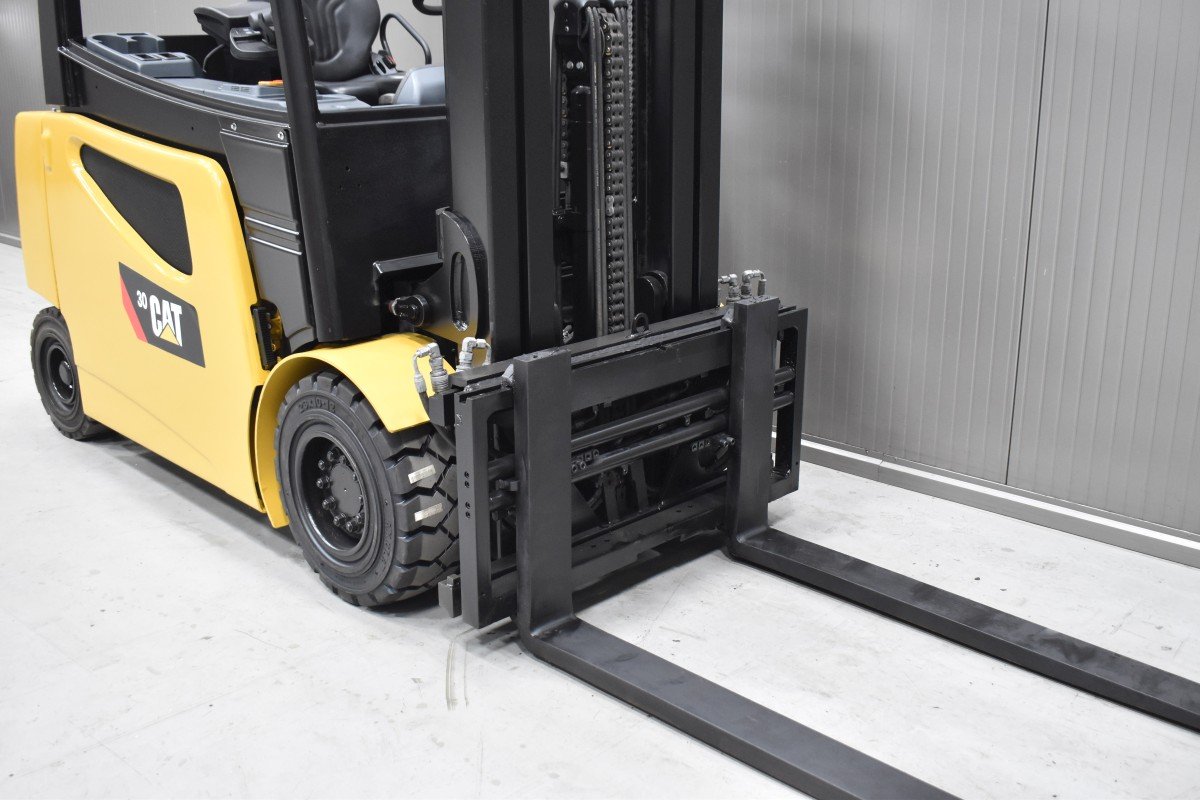 Caterpillar 2EP6000 – Bild 5